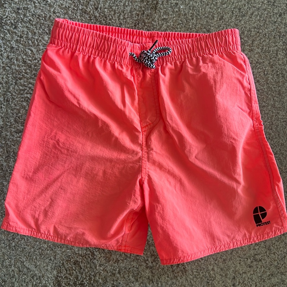 Protest swim trunk boys size 152
